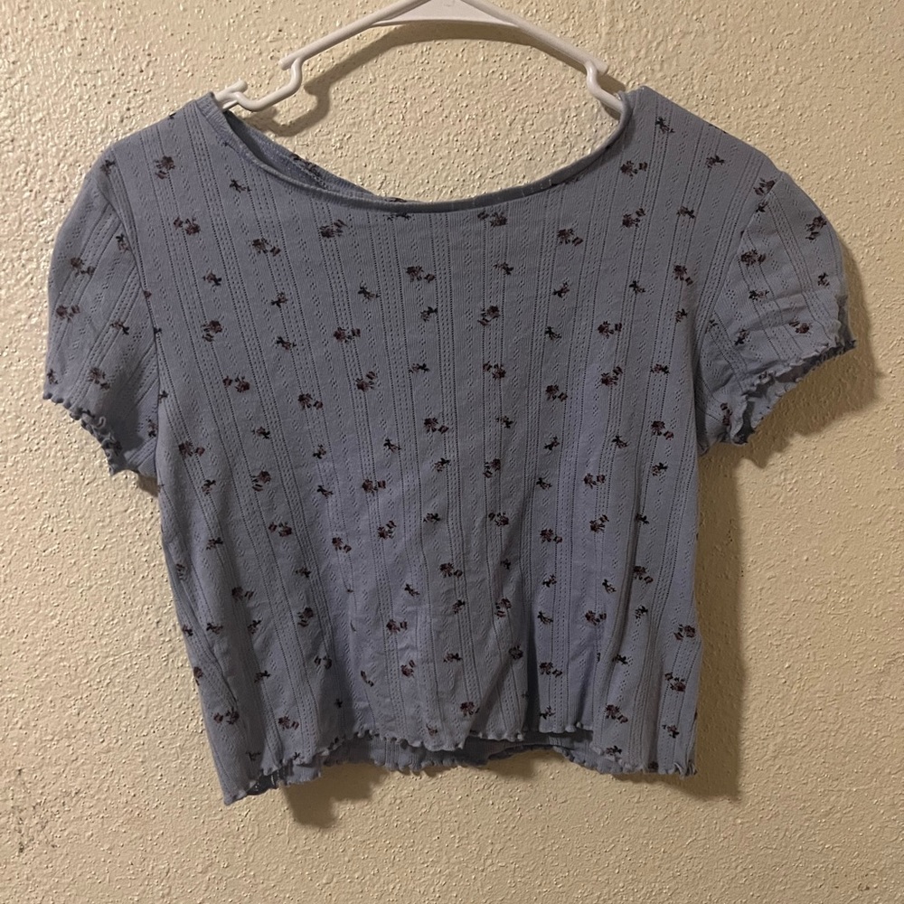 Urban Outfitters Women's Purple Floral Crop-top